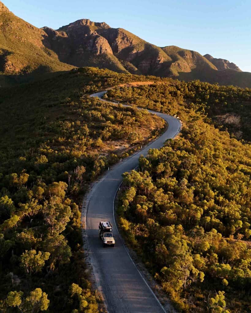 drive to Bluff Knoll